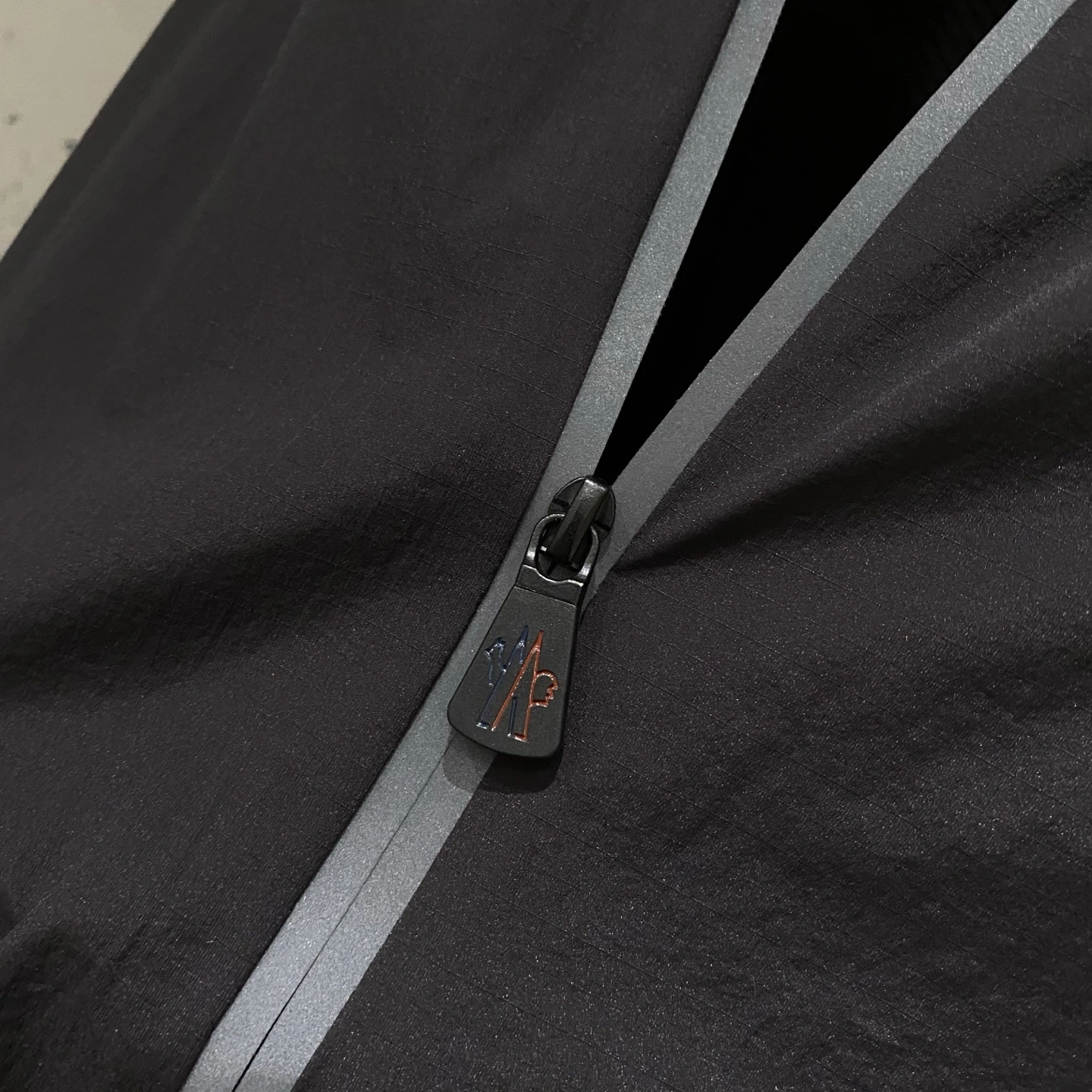 wg.luxury-- 7o9385r item:E-F361J0840H